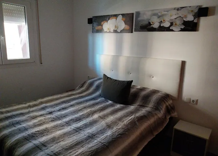 Vacaciones En Pineda Con 2 Piscinas, Playa A 5 Min