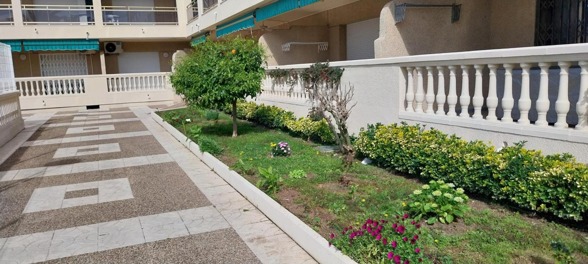 Vacaciones En Pineda Con 2 Piscinas, Playa A 5 Min Apartment
